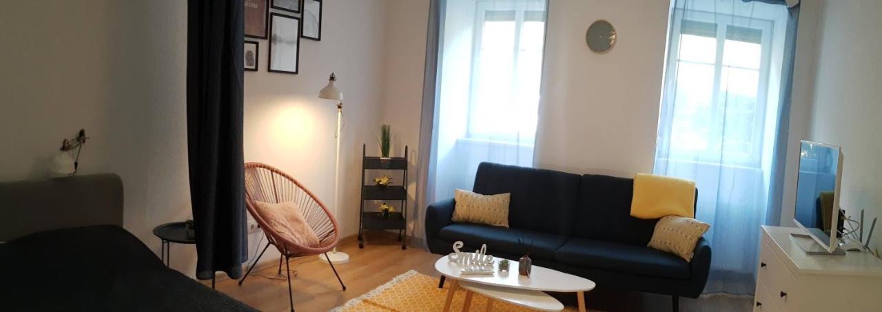 Apartmán A Charming Little Flat Just Above Szechenyi Square Pětikostelí Exteriér fotografie